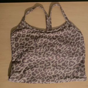 Beyond Yoga leopard crop top. Size M